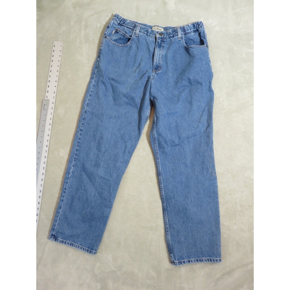 LL Bean Comfort Waist Jeans Mens 37x32 Blue Denim Straight Leg Relaxed Fit